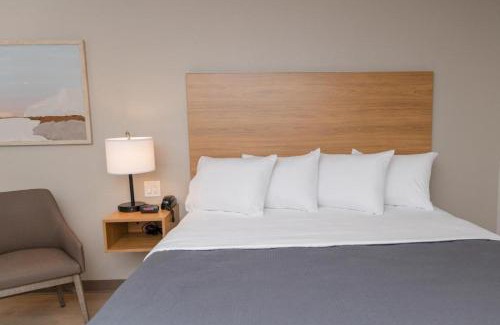 Syracuse Hotel | LivAway Suites Syracuse