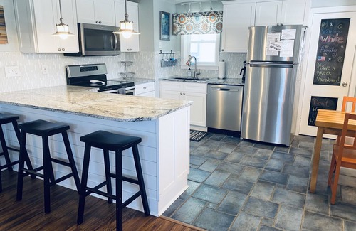 Kill Devil Hills Cottage | * Lively Up Yourself * Great Summer Rates!