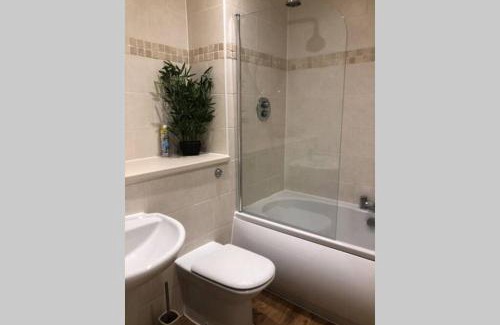Vauxhall Apartment | Liverpool, Superb City Centre Apartment With Parking