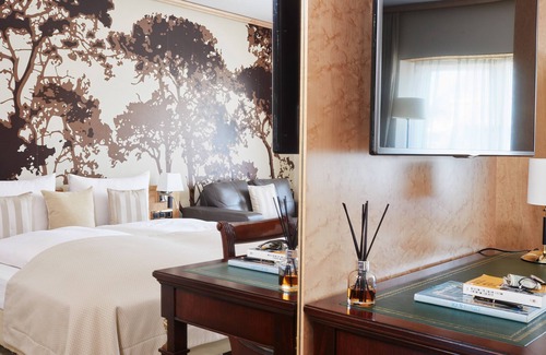 Dusseldorf Old Town Hotel | Living Hotel De Medici