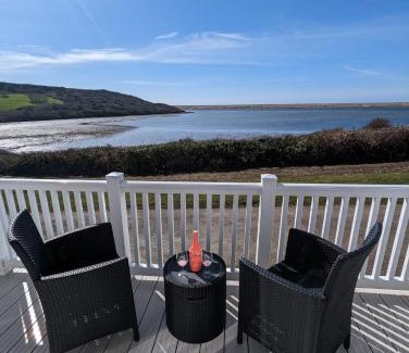 Weymouth Resort | LOCATION LOCATION Beautiful Modern Frontline Caravan Haven Littlesea Weymouth