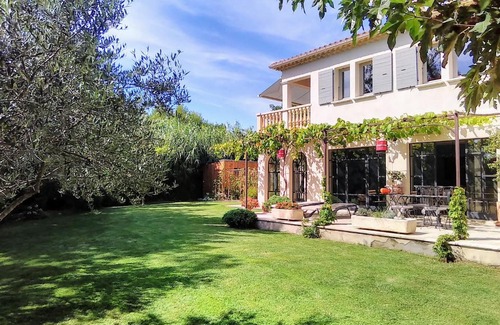 Maussane Apartment | Location Vacances Gillardin
