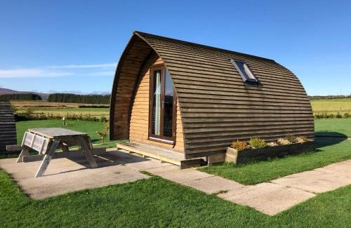 Lairg Ski Chalet | Loch Shin Glamping Pods
