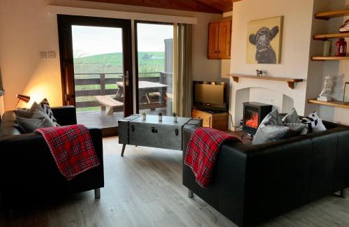 Portpatrick Apartment | Lodge Cabin with Fabulous Views - Farm Holiday