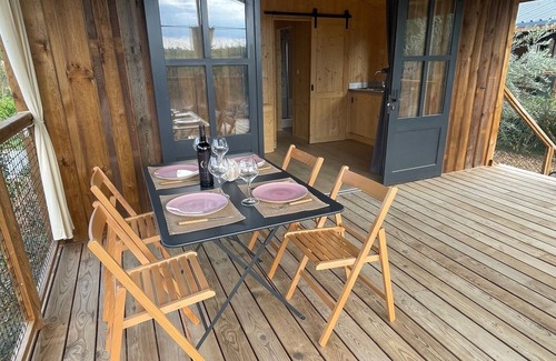 Saint-Genies-de-Fontedit Ski Chalet | Lodge au Milieu des Vignes Située Entre mer et Montagne. Idéal Couple ou Famille
