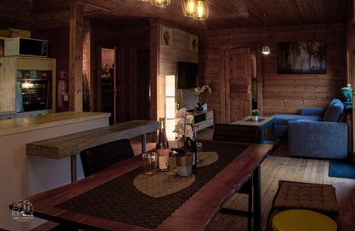 Oberkail House | Log Cabin 'Eifel' with Private Garden and Wi-Fi