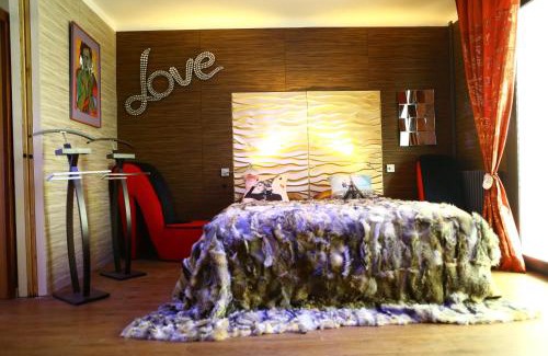 Les Sables d'Olonne Hotel | Logis - Hôtel Arc en Ciel et SPA Les Sables d'Olonne