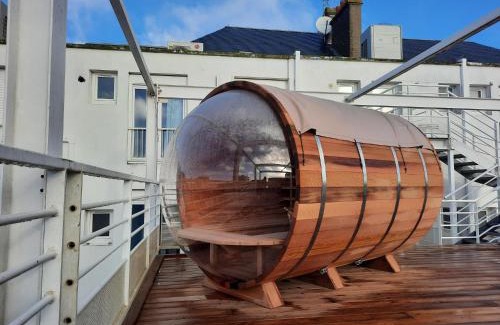Les Sables d'Olonne Hotel | Logis - Hôtel Arc en Ciel et SPA Les Sables d'Olonne