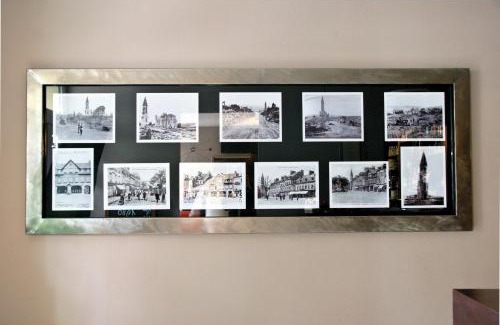 Aunay-sur-Odon Hotel | LOGIS -Hotel & Restaurant de la Place