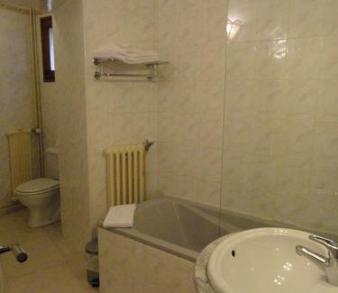 Saillagouse Hotel | Logis Hotel Restaurant Planes
