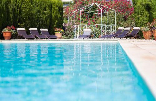 Beaucaire Hotel | Logis VIGNES BLANCHES*** Hôtel Cosy et restaurant de terroir