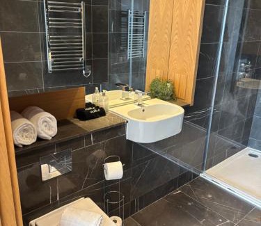 Isle of Dogs Apartment | London Canary Wharf Luxury Stay