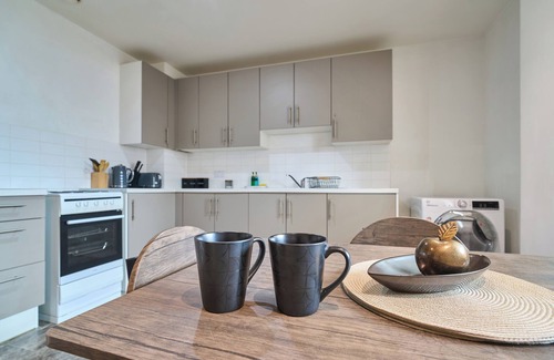 Golborne Apartment | London Lux
