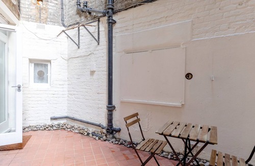 Warwick Apartment | London Maisonette: Unique Retreat