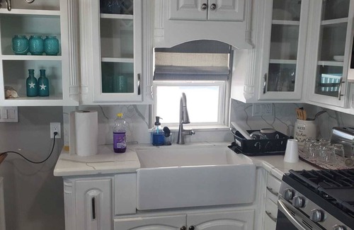 Port Isabel Resort | Long Island Village Retreat that is within range of various activities!