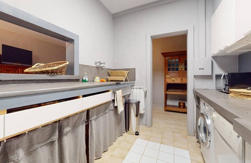 Rustrel House | Look forward to a relaxing vacation in this comfortable house with pool.