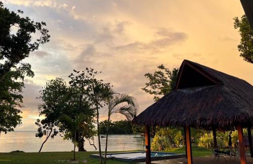 Saraotou Apartment | Lope Lope Beach Bungalows