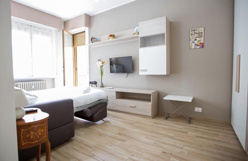 Giambellino Apartment | Lorenteggio Studio Apt