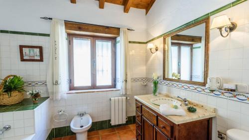 Antequera Villa | Los Huertos Antequera - La Higuera by Ruralidays