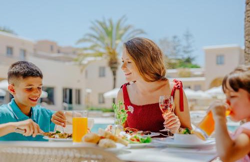 Protaras Hotel | Louis St. Elias Resort & Waterpark