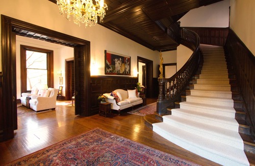 Old Louisville Bed & Breakfast | Louisville Bourbon Inn