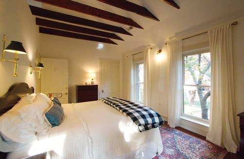 Old Louisville Bed & Breakfast | Louisville Bourbon Inn