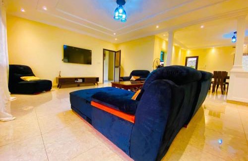 Brazzaville Villa | LOUN de MIEL