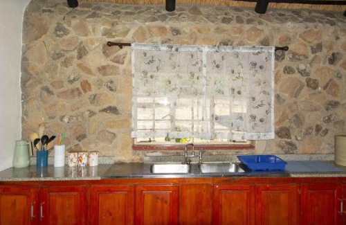 Nyanga Apartment | Lovely 3 bed house in Juliasdale - 2273