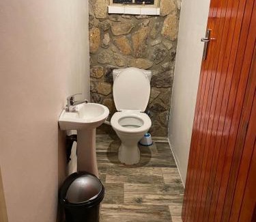 Nyanga Apartment | Lovely 3 bed house in Juliasdale - 2273