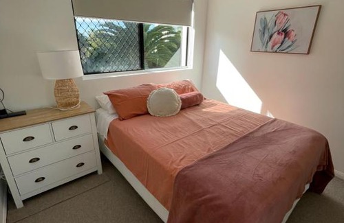Labrador Apartment | Lovely 3 bedroom Spacious Unit, Labrador