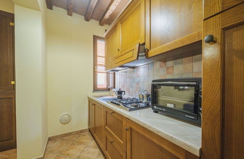 Orentano Apartment | Lovely apartment for 5 people with WIFI, pool, A/C, TV and patio
