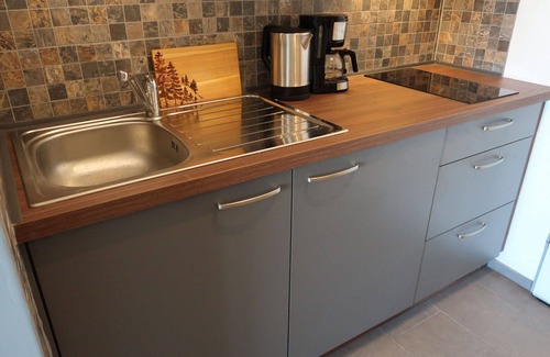 Hoechenschwand Apartment | Lovely apartment for 2 guests with WIFI, pool, TV, balcony and pets allowed