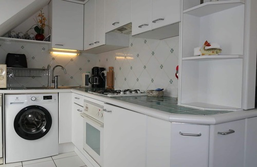 Pont-l'Abbe Apartment | Lovely apartment for 4 people with WIFI, TV and terrace