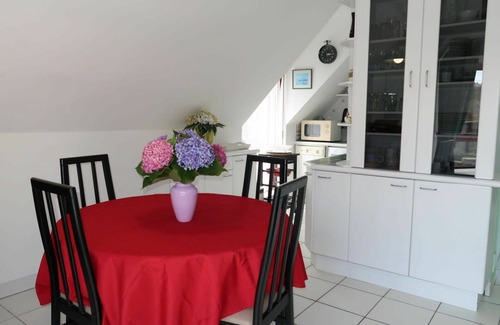 Pont-l'Abbe Apartment | Lovely apartment for 4 people with WIFI, TV and terrace