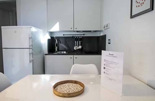 Lavena Ponte Tresa Apartment | Lovely apartment for 3 people with TV, balcony and pets allowed