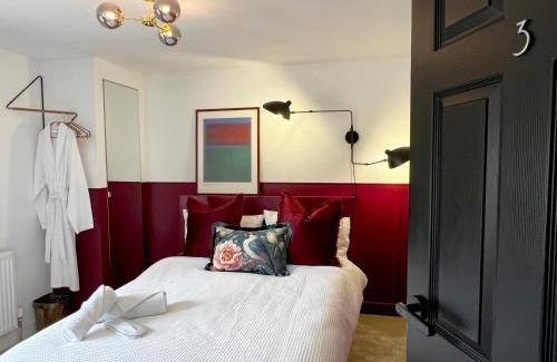 Reading House | Lovely Double Room in Terrace Home - University Hospital City Centre