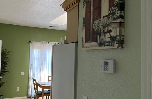 Modesto Apartment | Lovely Fantasy Green, centrally located to visit National Parks, S.F. Wineries+