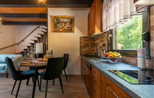 Otocac House | Lovely Home In Lipovlje