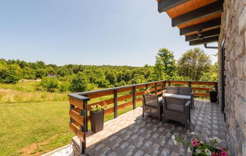 Otocac House | Lovely Home In Lipovlje