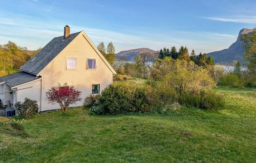 Hyllestad House | Lovely Home In Sørbøvåg