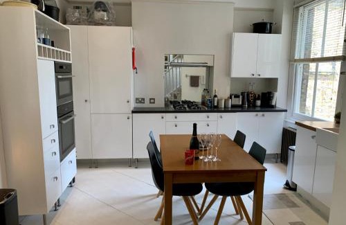 Queenstown Apartment | Lovely newly refurbished apartment in Battersea