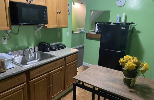 North Side House | Lovely Private 2-Bedroom Rental