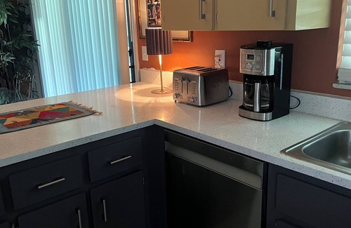 New Smyrna Beach House | Lovely Private 2 Bedroom 6 miles to the beach and 5 minutes to the river