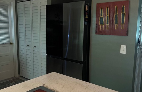 New Smyrna Beach House | Lovely Private 2 Bedroom 6 miles to the beach and 5 minutes to the river