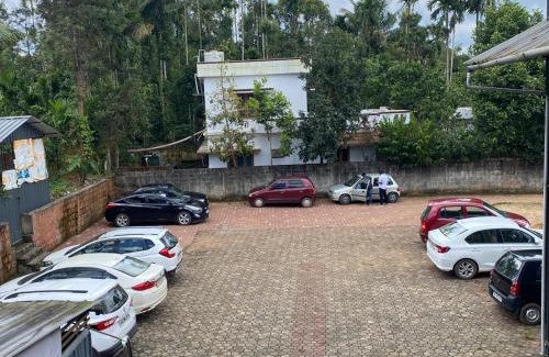 Sulthan Bathery Bed & Breakfast | LOYAL RESIDENCY
