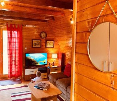 Zabljak House | Lulu Cottage