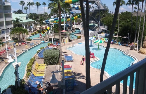 Indian Rocks Beach Condo | Lulu's NEW WATERFRONT RARE 2 BAL 2 BD, 2 BA, SLEEPS 8-4 DAILY WATER PARK PASSES