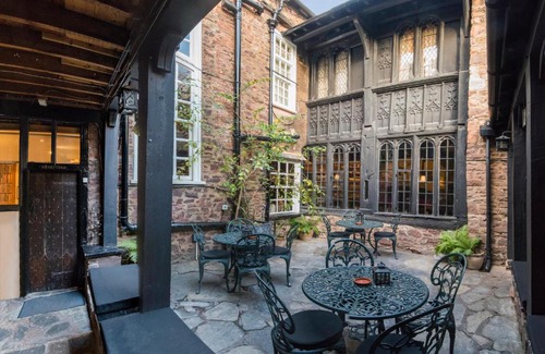 Dunster Hotel | Luttrell Arms
