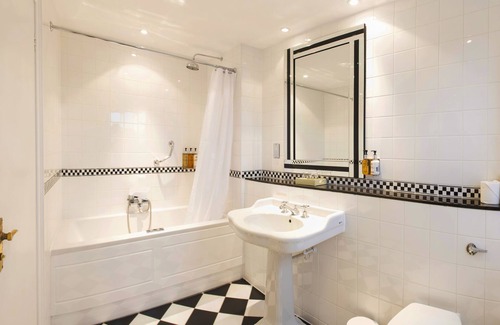 Dunster Hotel | Luttrell Arms Hotel
