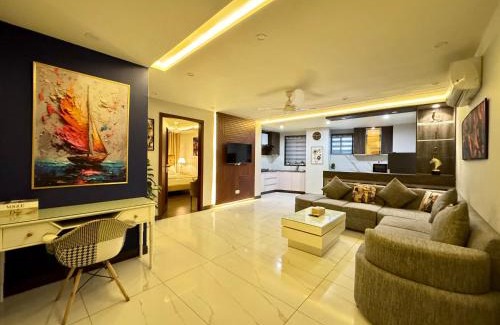 Lahore Apartment | Lux Haven 2-Bedroom Apartment - Prime Location & Modern Comfort Near Gulberg